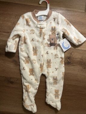 Cozy Bear Print Cream Baby One-Piece Sleepwear 6-9mo